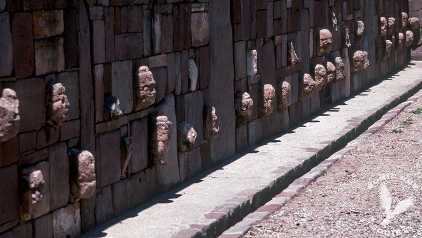 The semi-subterranean temple of Tiwanaku